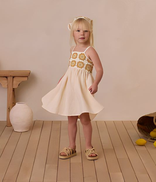 Vestido Girassol Bordado