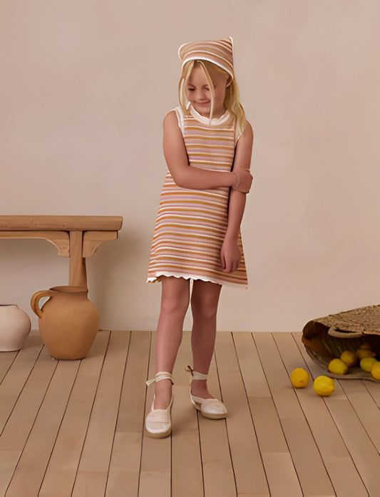 Vestido de crochê listrado